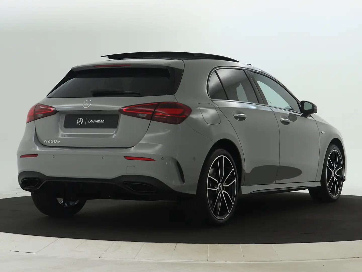 Mercedes-Benz A 250 e Business Solution AMG | Nightpakket | AMG Line P Grigio - 2