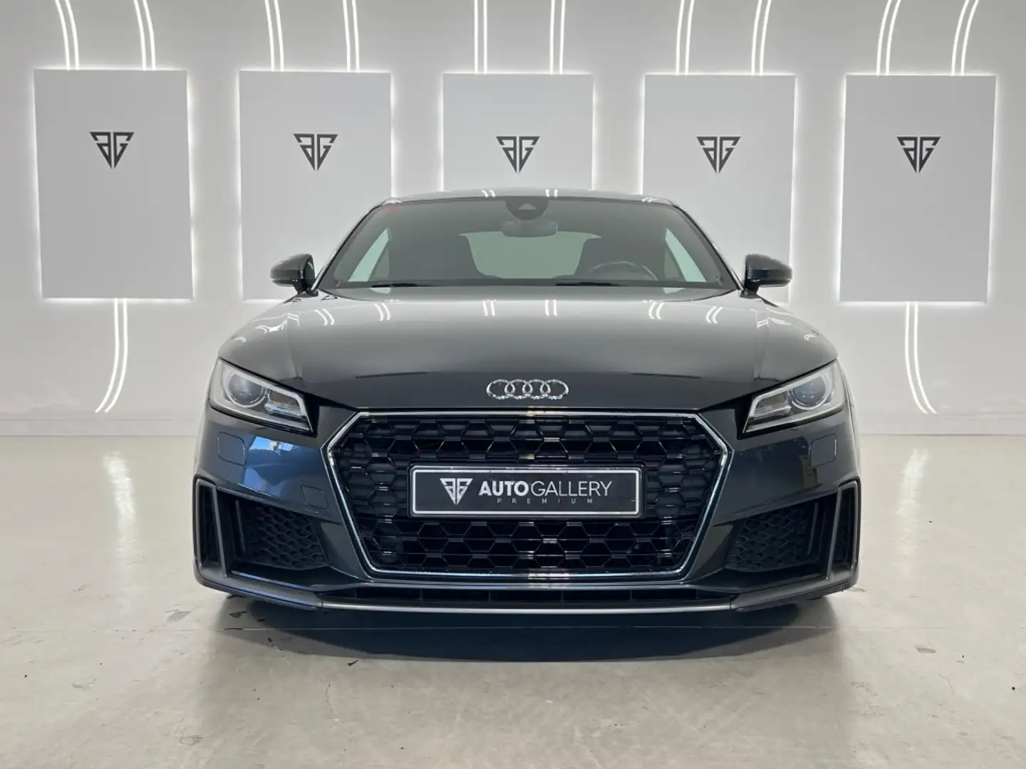 Audi TT Coupé 40 TFSI S line S tronic Gris - 2