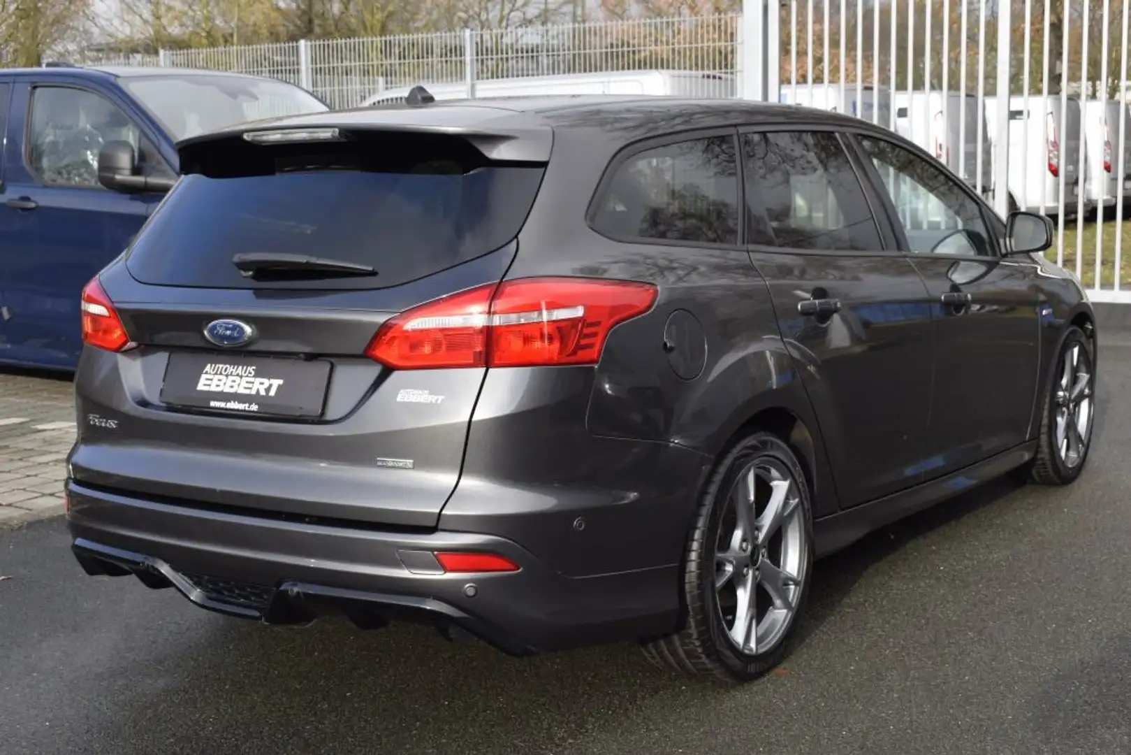Ford Focus Tur.ST-Line 1.0l 140PS Navi,Tempom.,Kamera Grau - 2