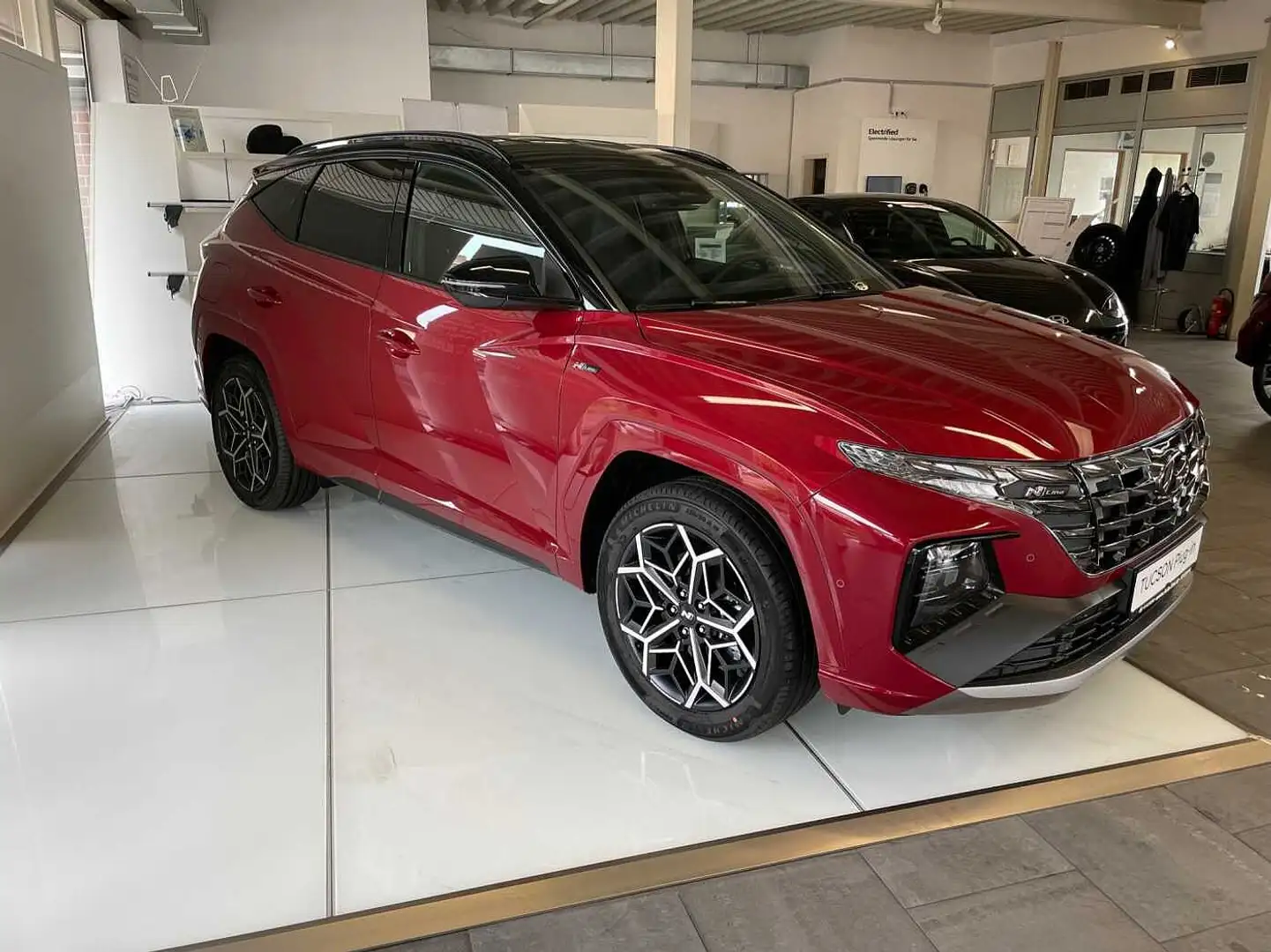 Hyundai TUCSON 1.6 T-GDi Plug-in-Hybrid 4WD N Line*Leder Rot - 1