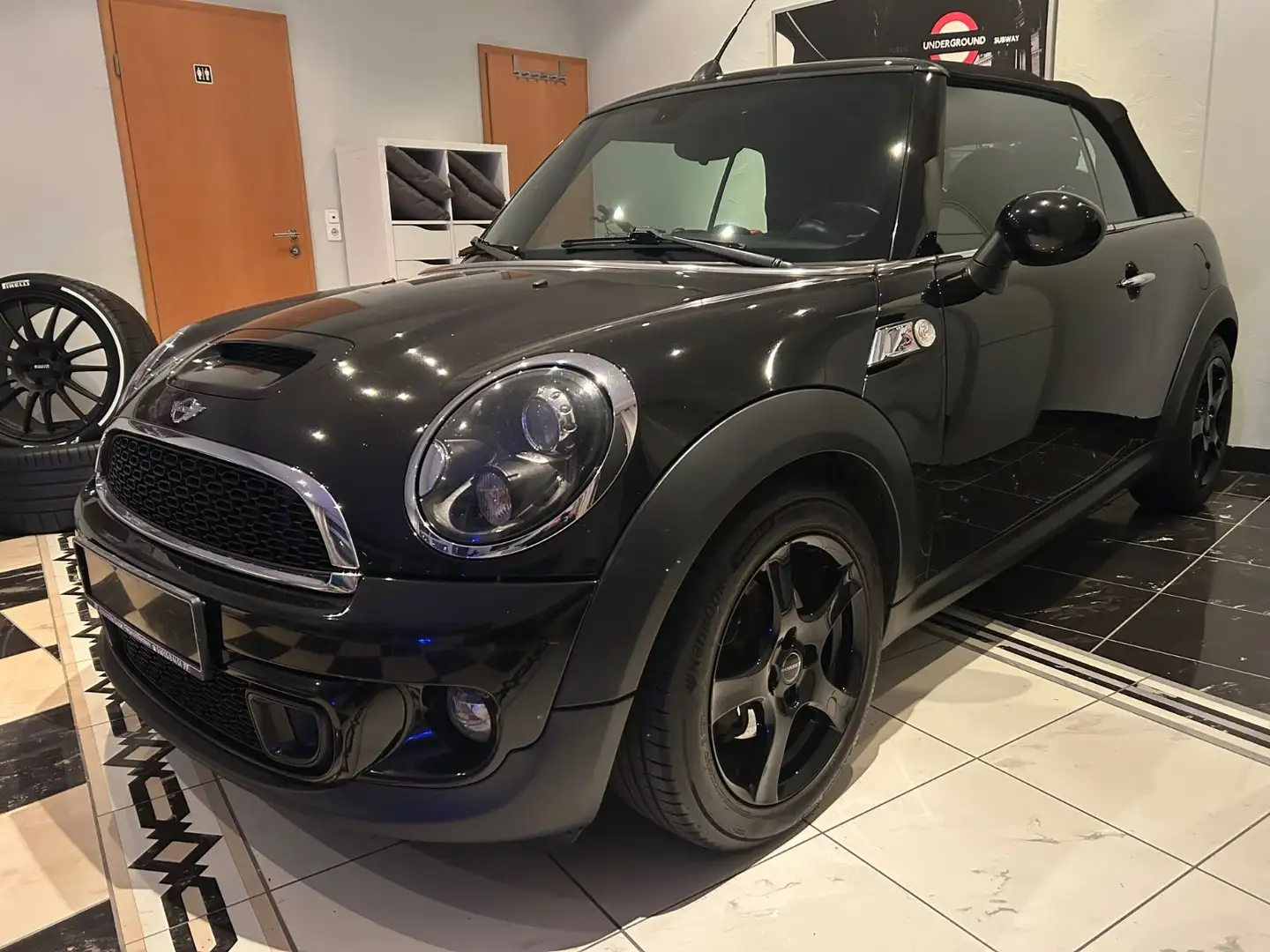 MINI Cooper SD Cabrio COOPER SD Cabrio*Leder*Xenon*Navi*Fahrradträger Noir - 1