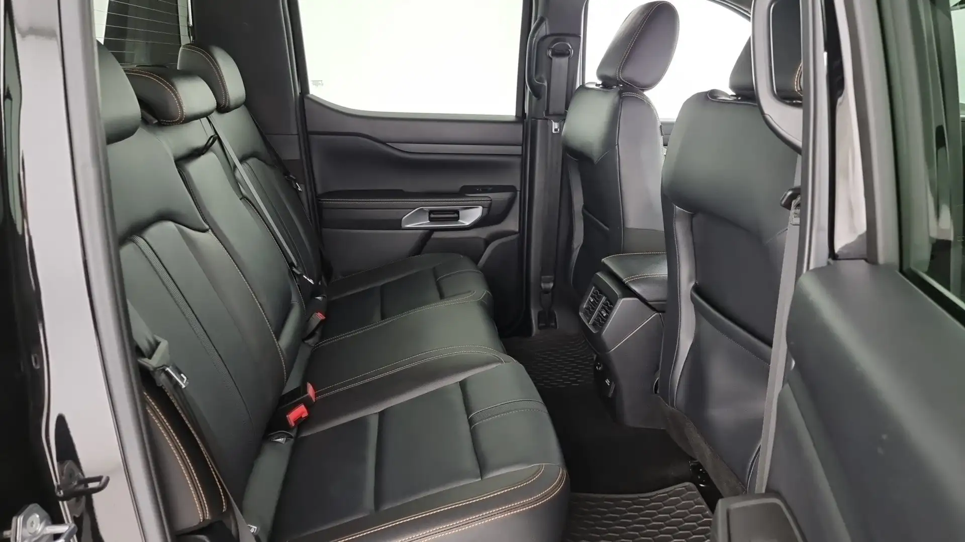 Ford Ranger 2.0 ECOBLUE DC Wildtrak 5 posti N1 Autocarro Nero - 2