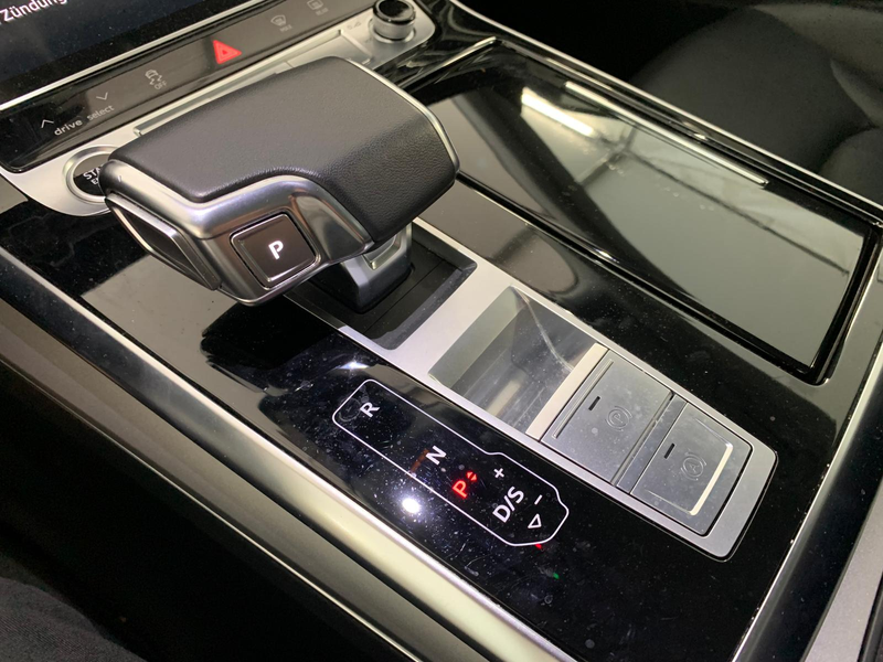 Audi Q8 quattro S-Line ACC/VIRTUAL/360°KAM/AHK — photo 13
