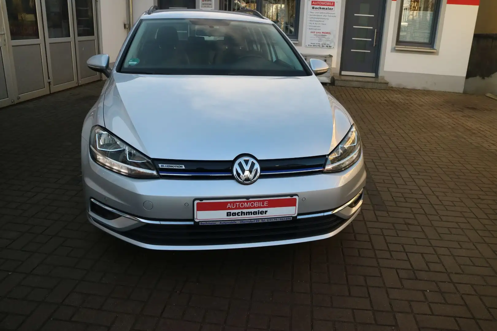 Volkswagen Golf VII Var.-Highline-BMT-NAVI-ACC - 2