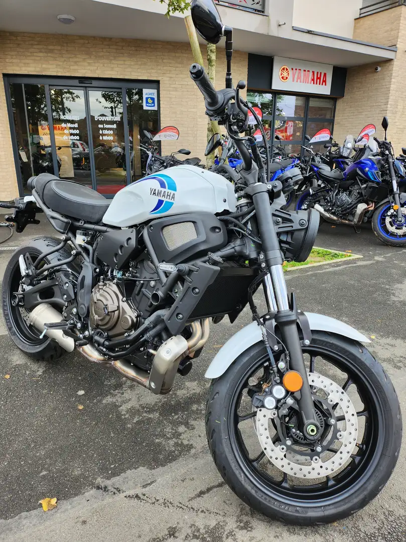 Yamaha XSR 700 Weiß - 1