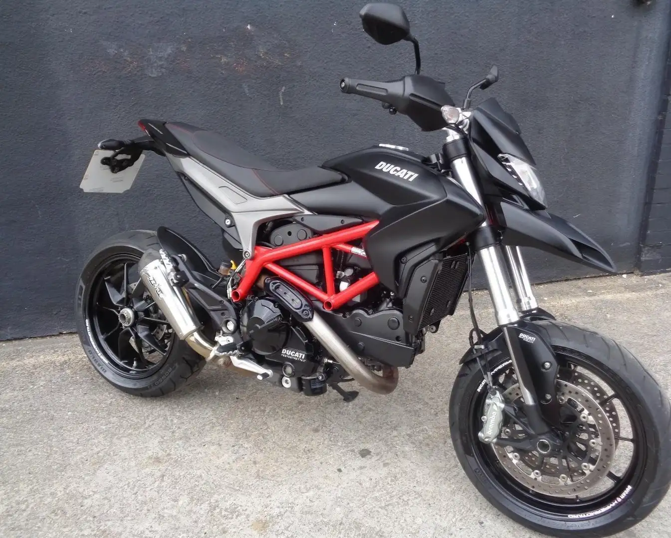 Ducati Hypermotard 821 Чёрный - 1