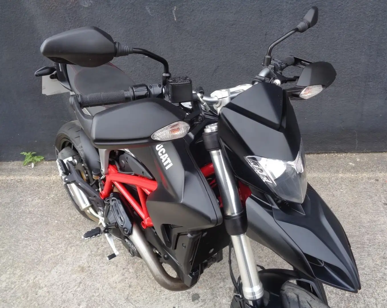 Ducati Hypermotard 821 Negro - 2