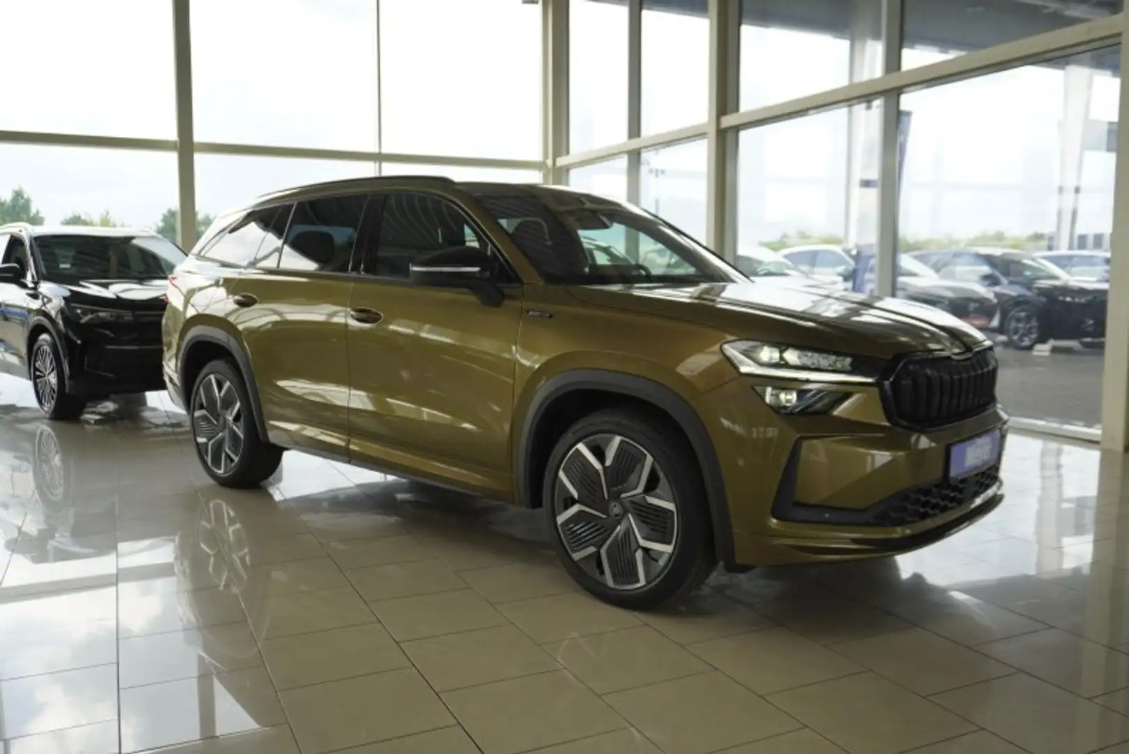 Skoda Kodiaq Sportline 2,0TDI DSG 4x4 aAHK/Matrix/Navi/ACC/el.K Braun - 2
