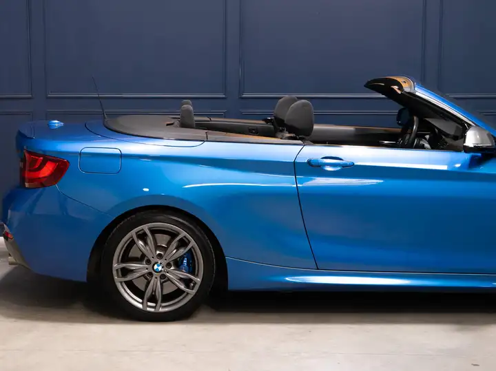 BMW 235 M235I cabriolet — photo 13