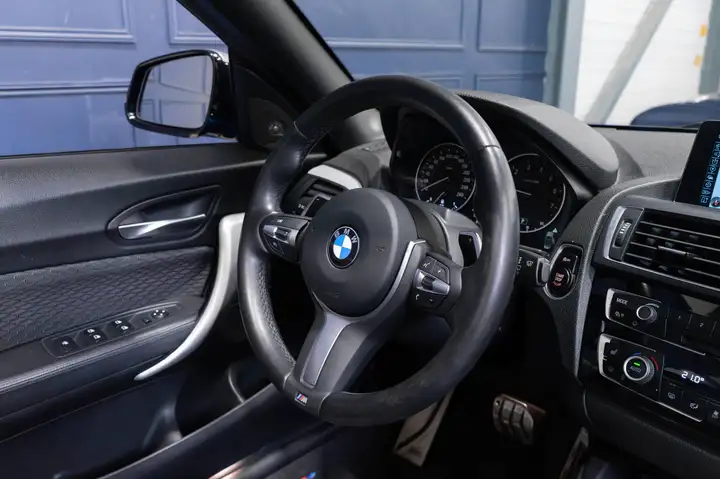 BMW 235 M235I cabriolet — photo 17