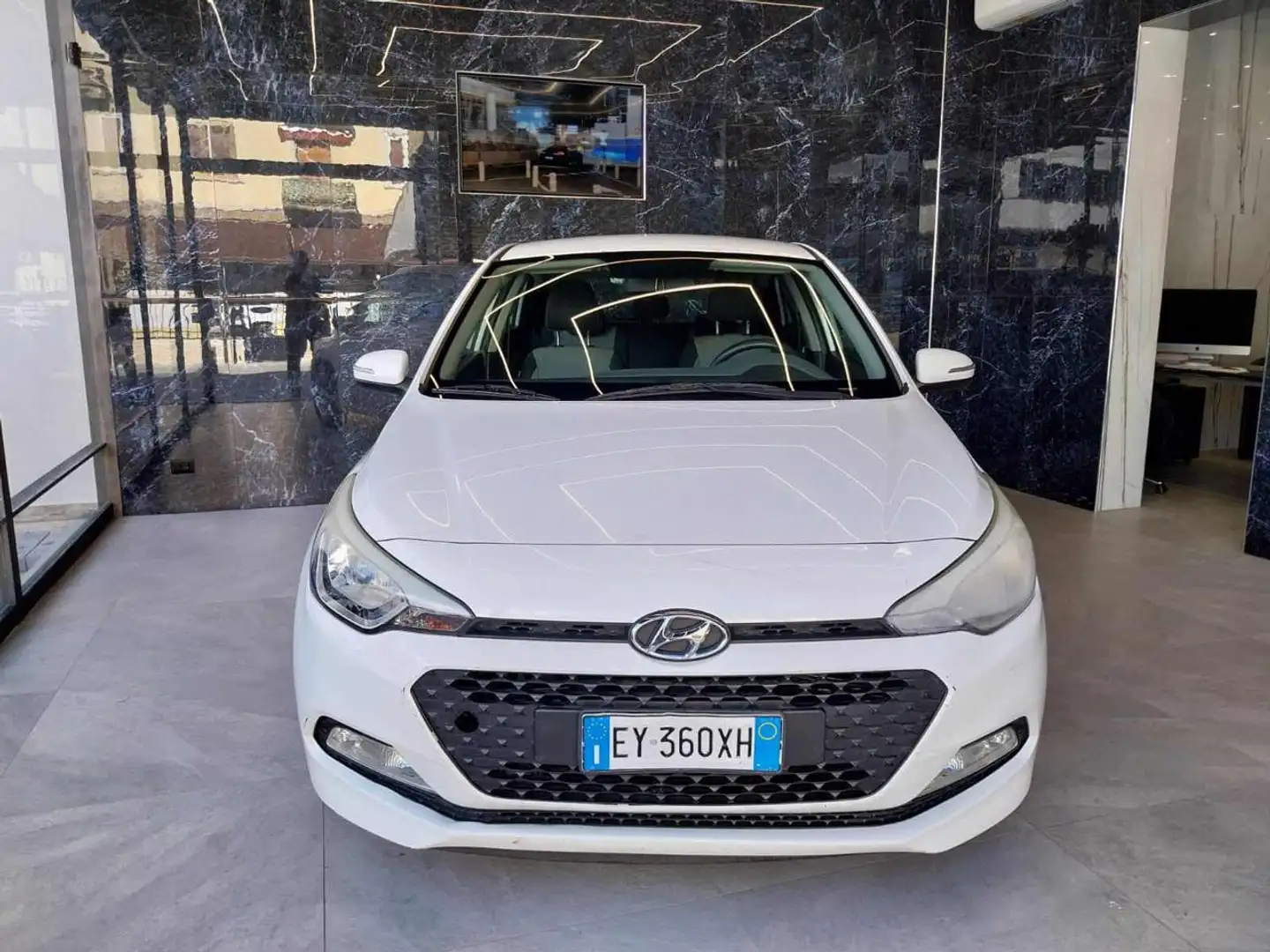 Hyundai i20 1.2 84 CV (Garanzia 12 Mesi) Fehér - 1