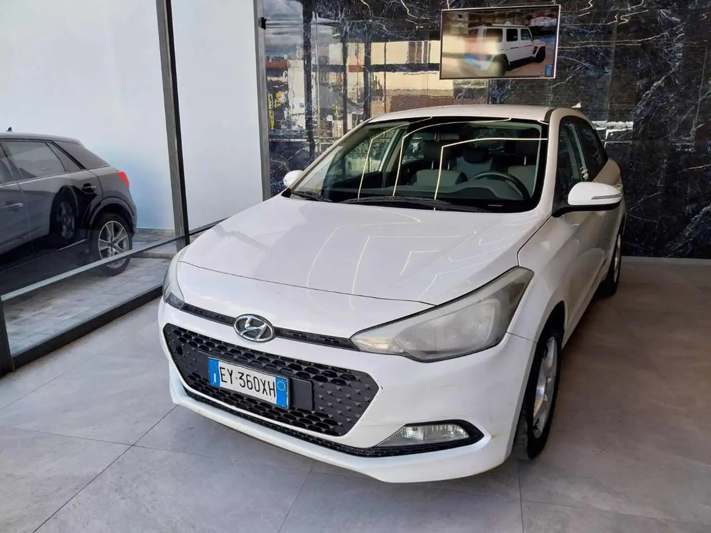 Hyundai i20 1.2 84 CV (Garanzia 12 Mesi) Fehér - 2