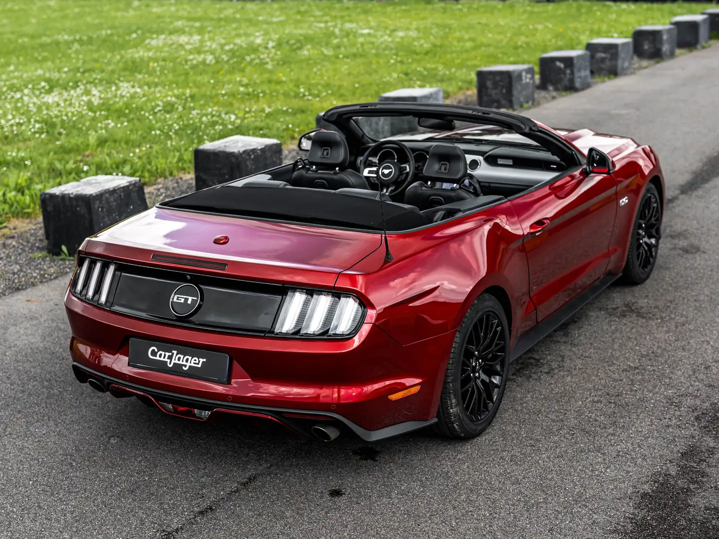 Ford Mustang Convertible V8 5.0 421 GT A Rot - 2