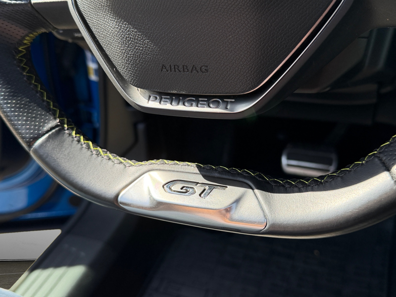 Peugeot e-2008 EV GT 50 kWh- SOH 87%, 265km Range, Panoramadak, 3 — photo 15