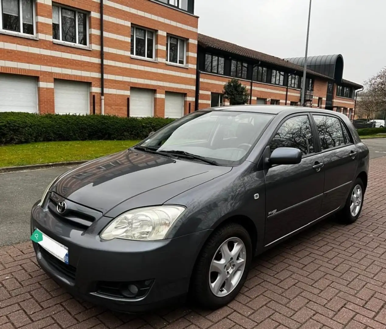 Toyota Corolla 90 D-4D Linéa Sol MMT Grey - 2
