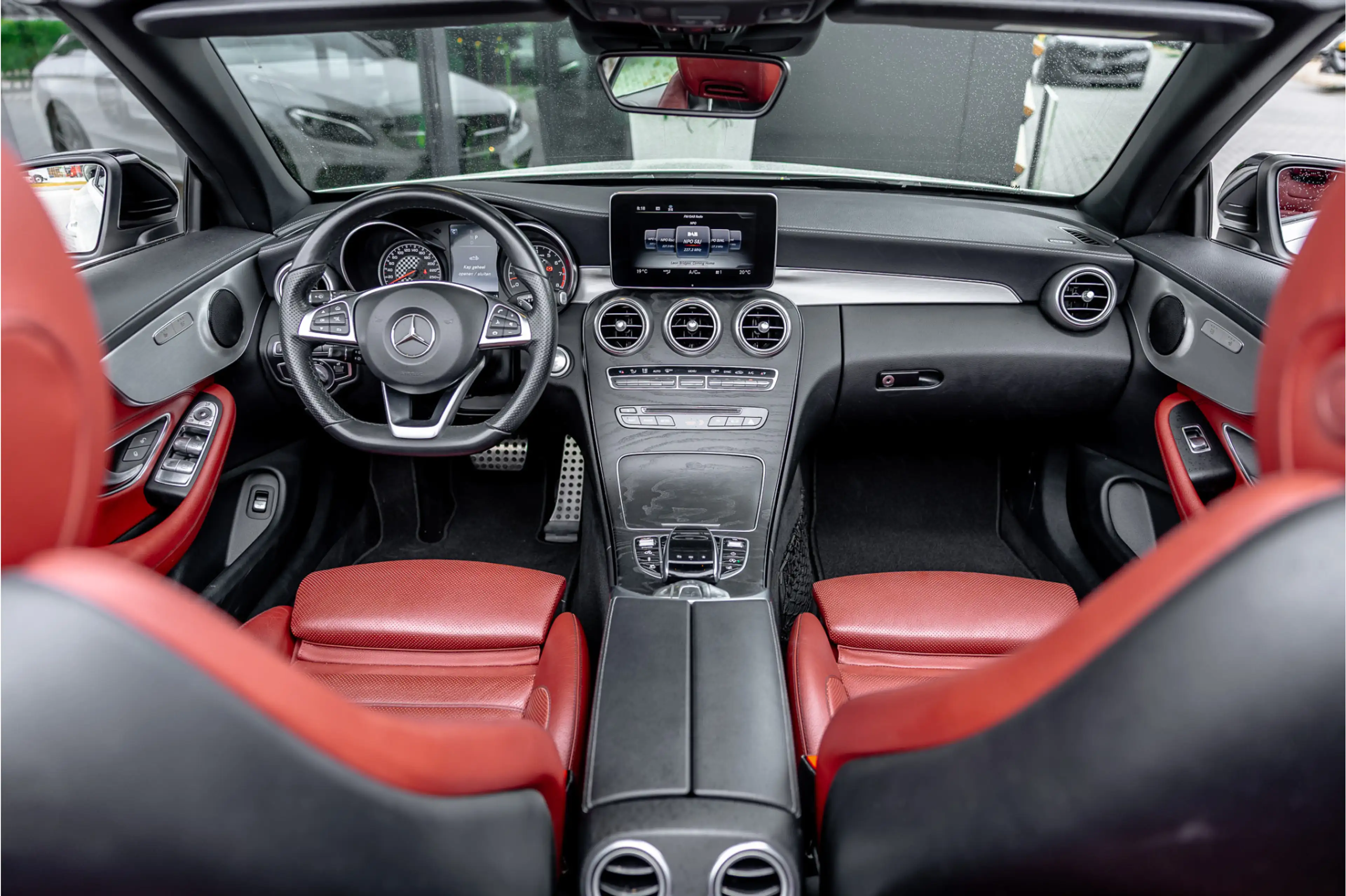 Mercedes-Benz C 43 AMG Cabrio C43 4MATIC - 360 Camera | HUD | Keyless — photo 9