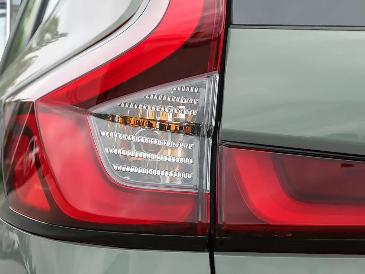 Honda CR-V photo Honda CR-V