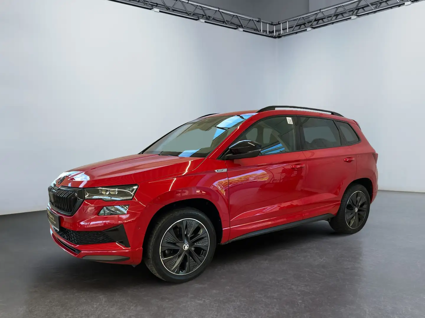 Skoda Karoq Sportline 2.0 TDI DSG Panoramaschiebedach Rot - 2