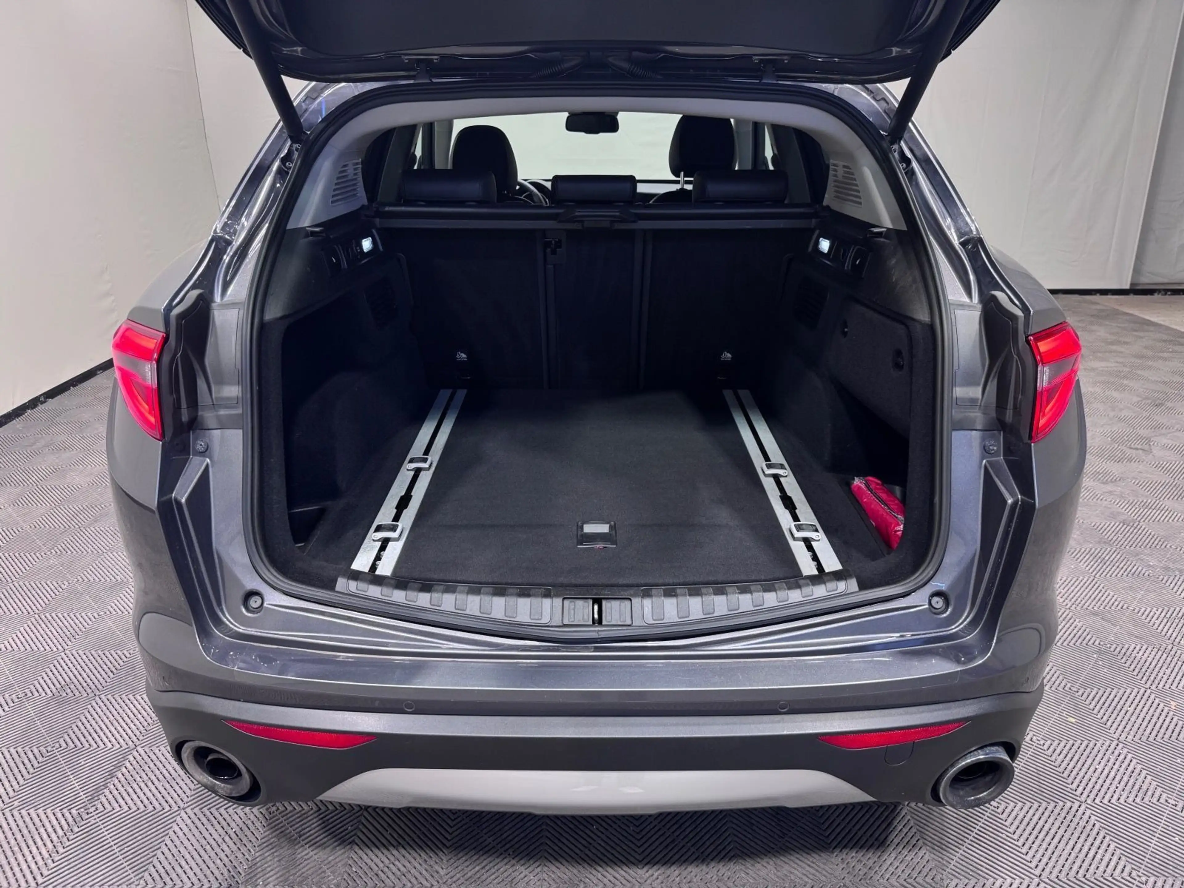 Alfa Romeo Stelvio 2.0 Turbo 16V Super Q4 | NUR HÄNDLER! — photo 13