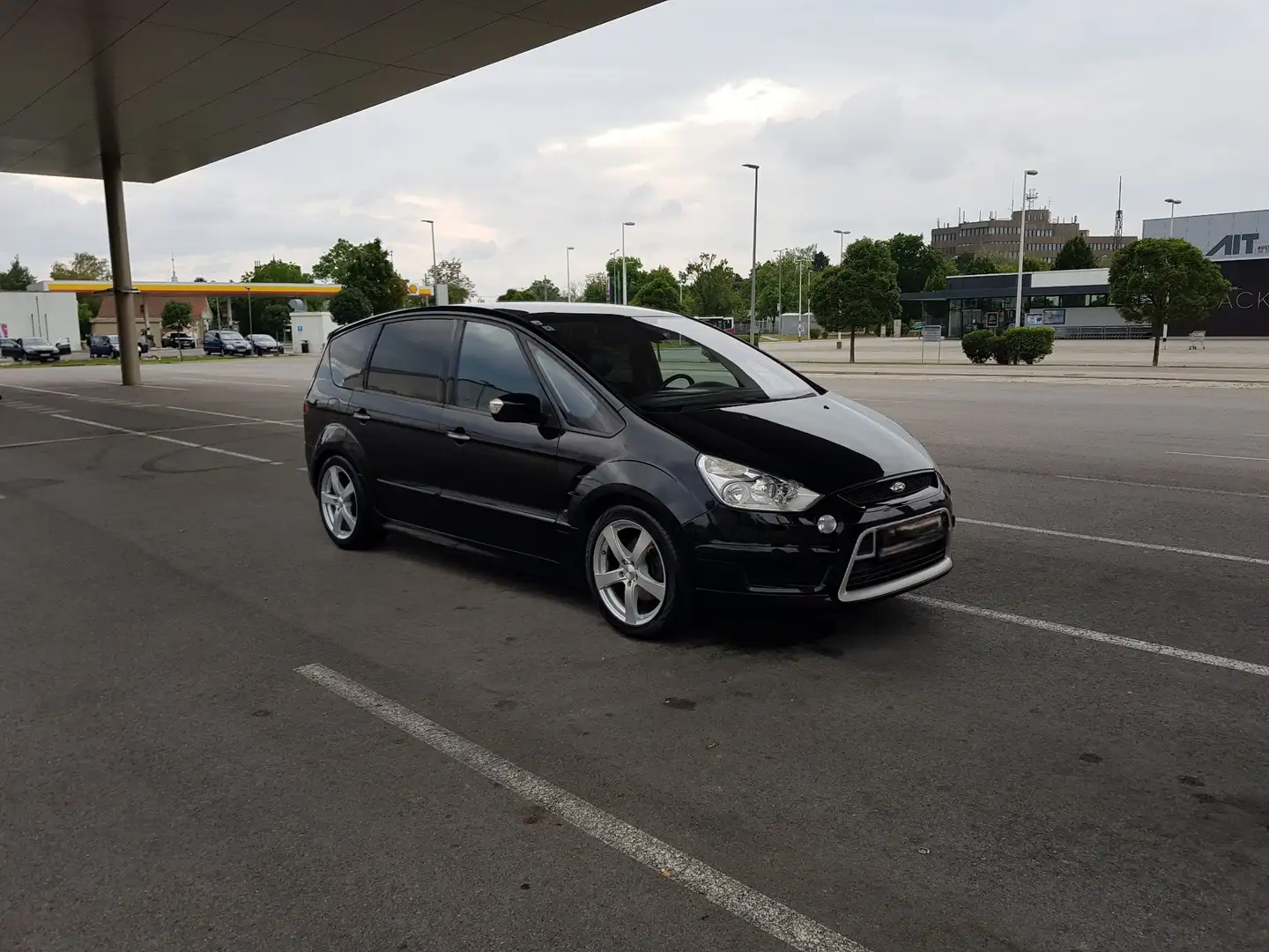 Ford S-Max Titanium 2,0 TDCi DPF Aut. Schwarz - 2