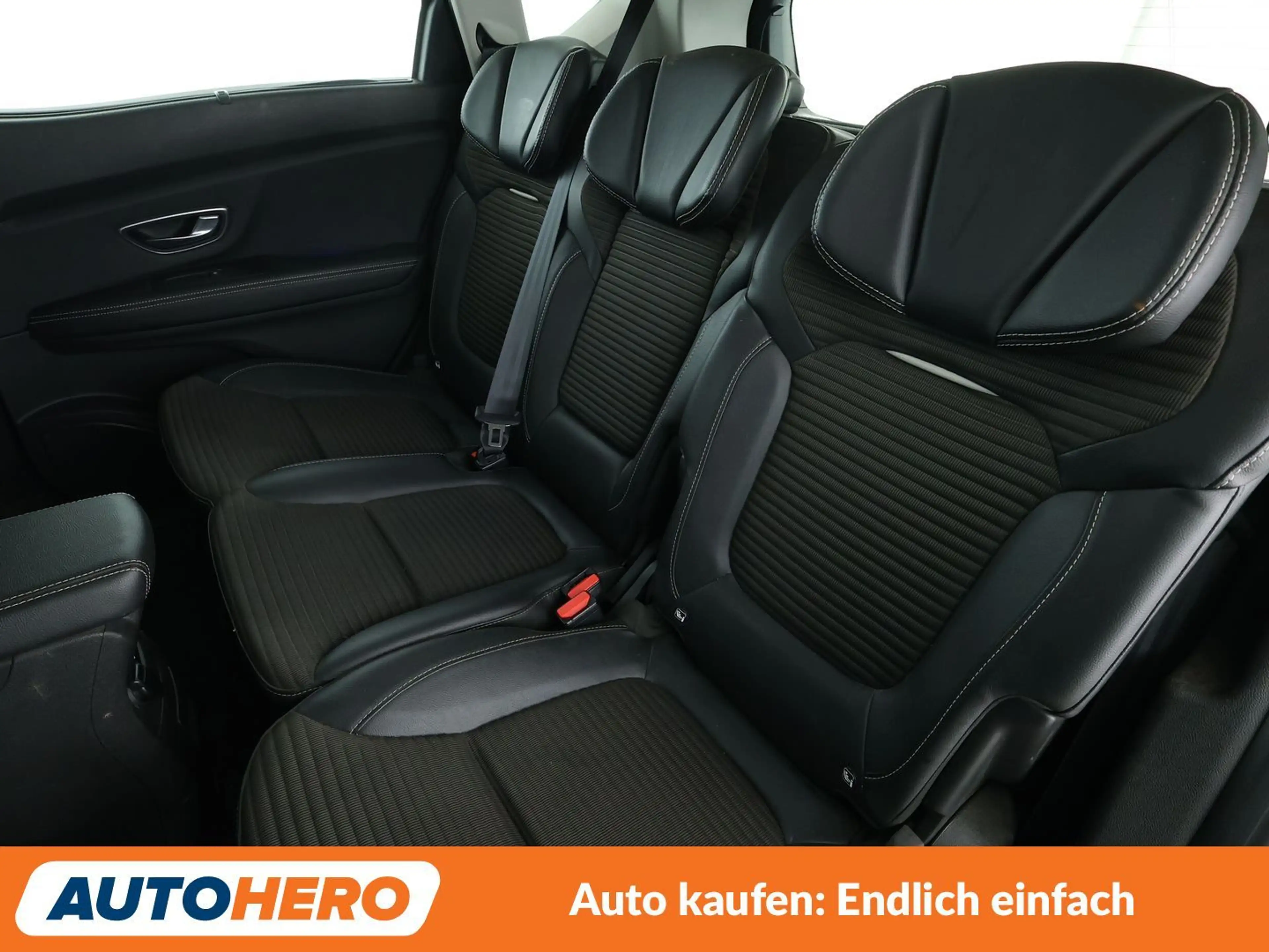 Renault Scenic 1.3 TCe Energy Intens Aut*NAVI*TEMPO*CAM*PDC*SHZ* — photo 14