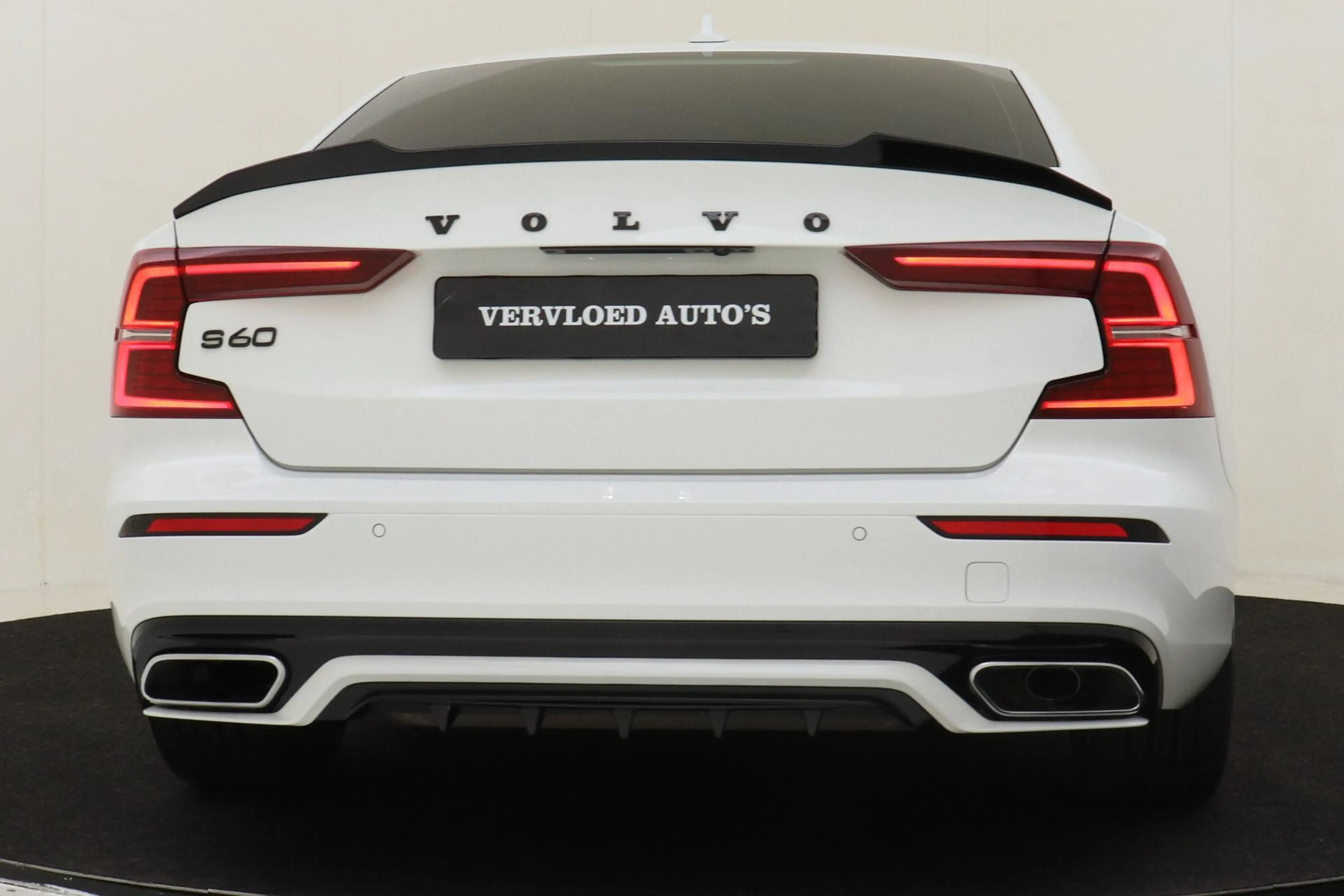 Volvo S60 B4 (M-HYBRID) R-DESIGN -PANO.DAK|HARMAN/KARDON|CAM — photo 15