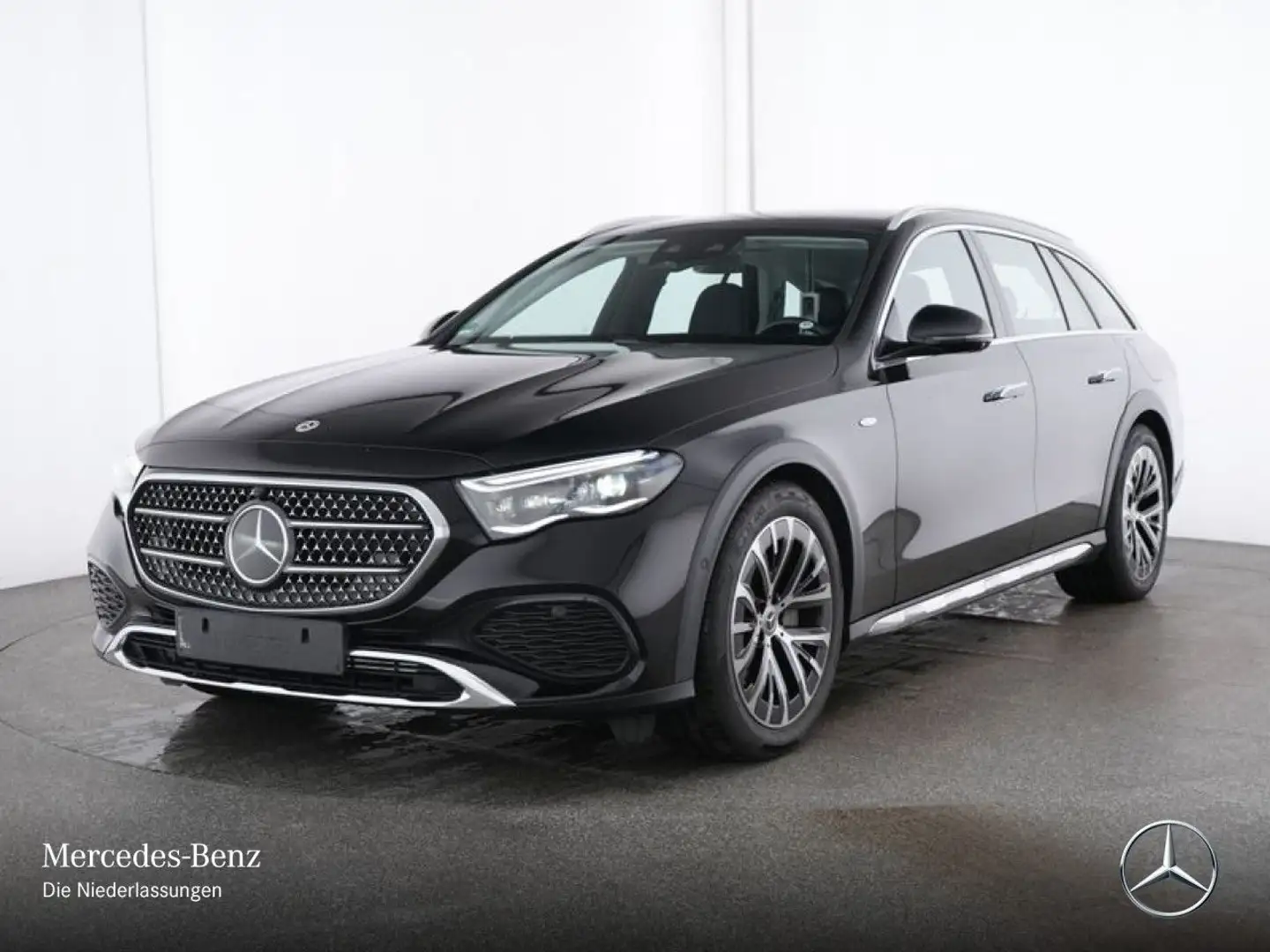 Mercedes-Benz E 300 de T 4M Hybrid Avantgarde Fahrass 360° Pano Schwarz - 2