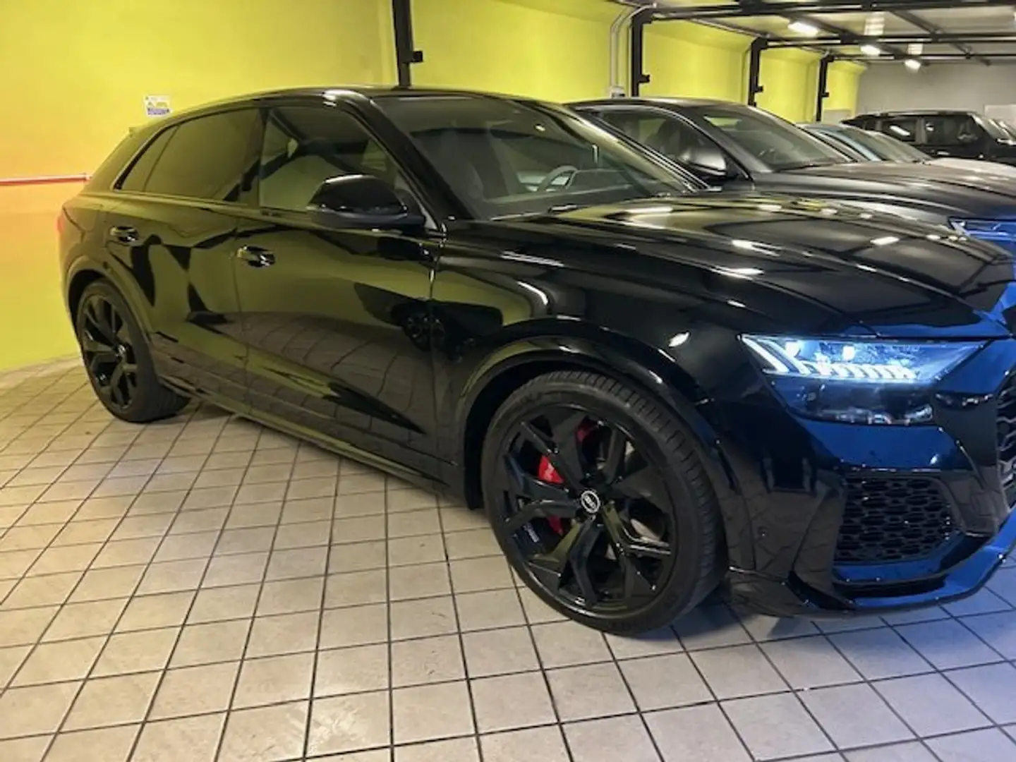 Audi RS Q8 4.0 mhev quattro tiptronic tetto panoramico full ! Nero - 2