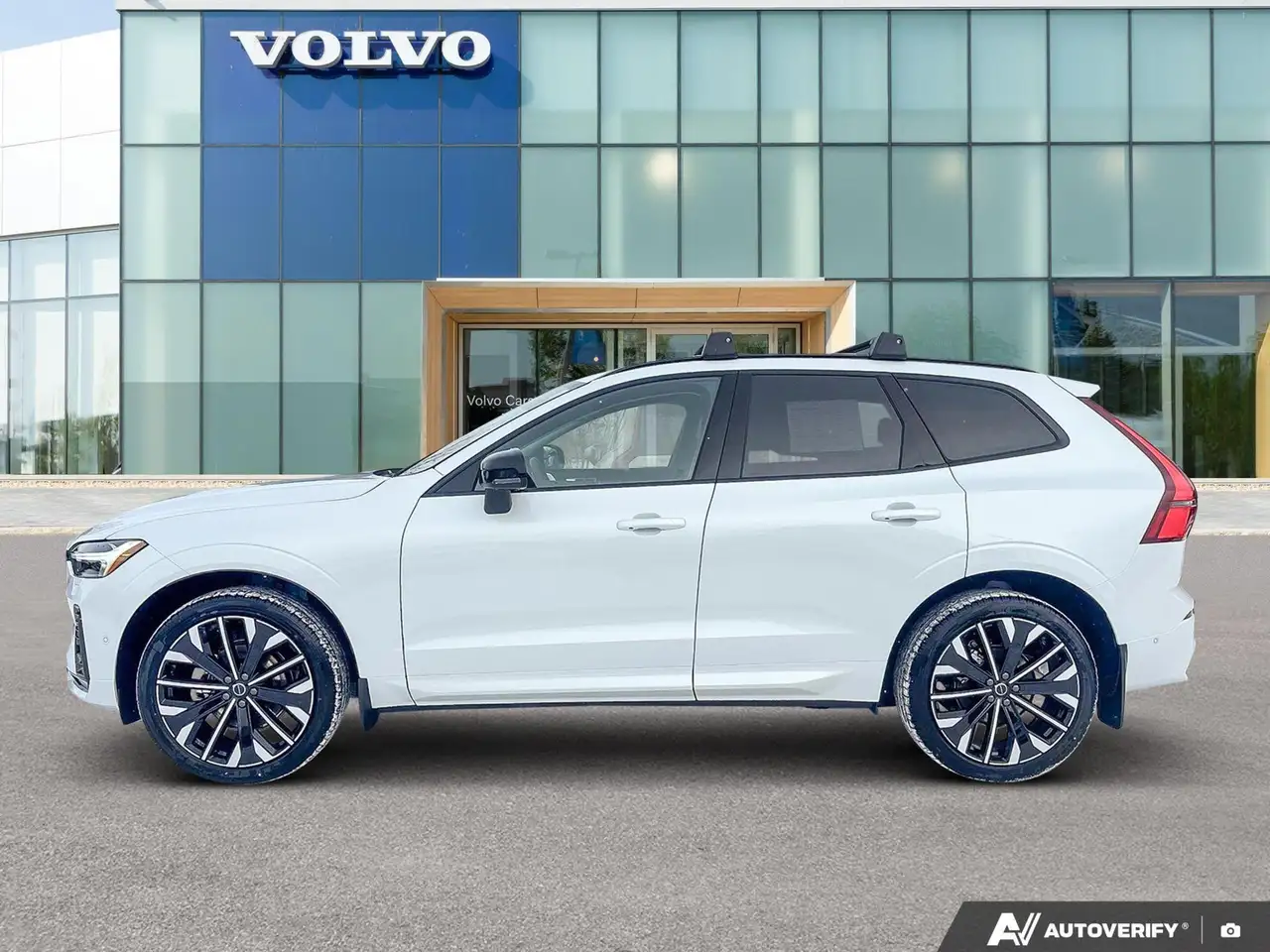 Volvo XC60 снимка Volvo XC60