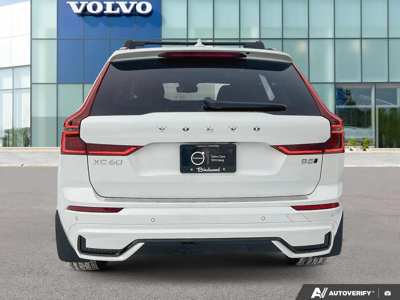 Volvo XC60 снимка Volvo XC60