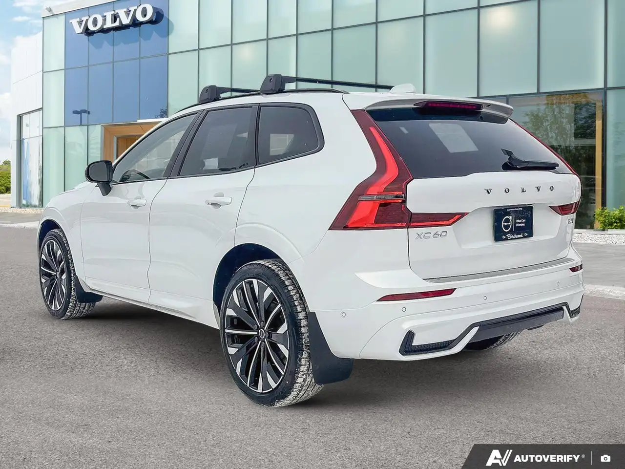 Volvo XC60 снимка Volvo XC60