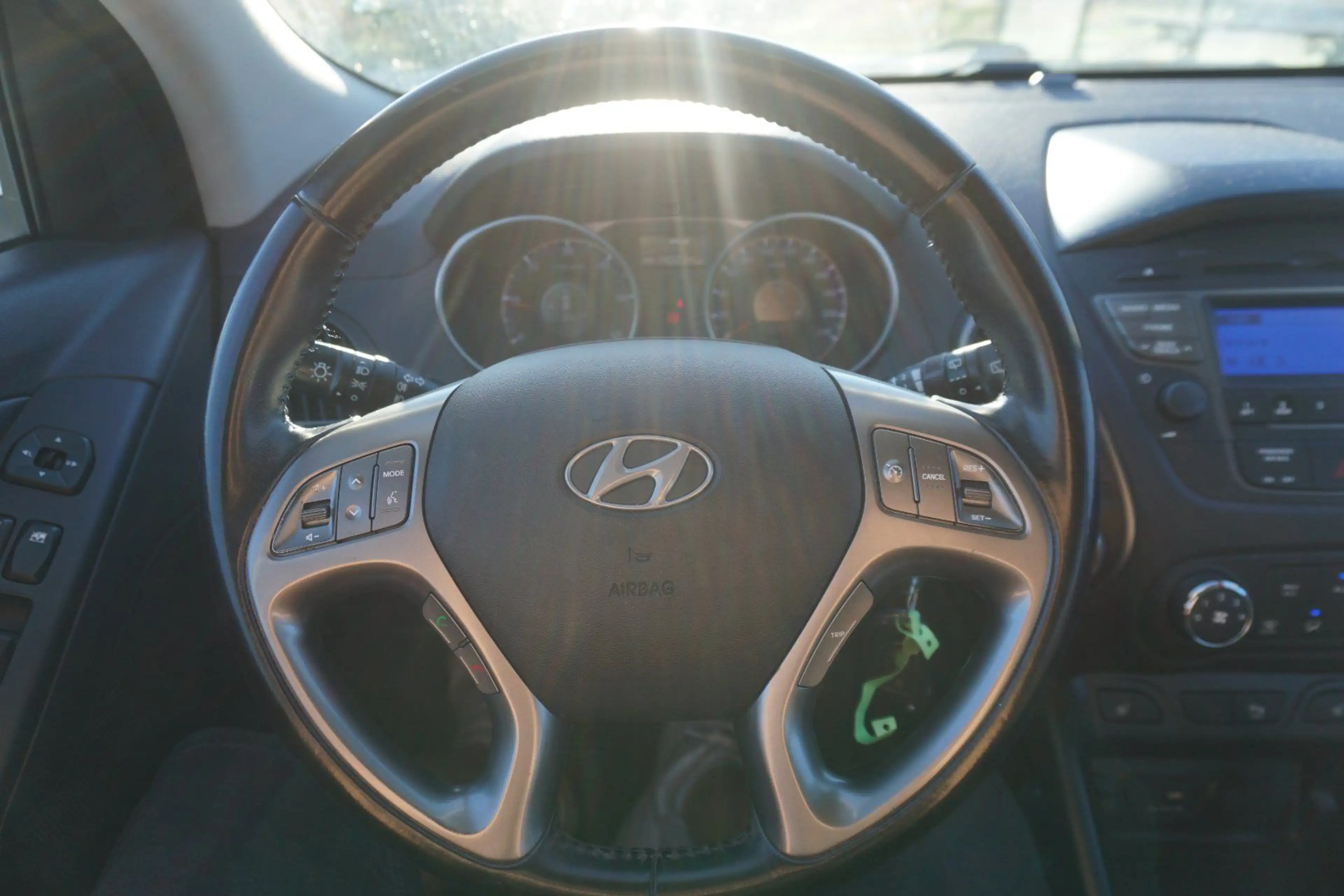 Hyundai iX35 ix35 1.7 CRDI DPF Limited Edition 2WD — photo 14
