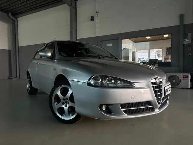 Alfa Romeo 147 1.9JTD /Klima/SR+WR/2.Hand