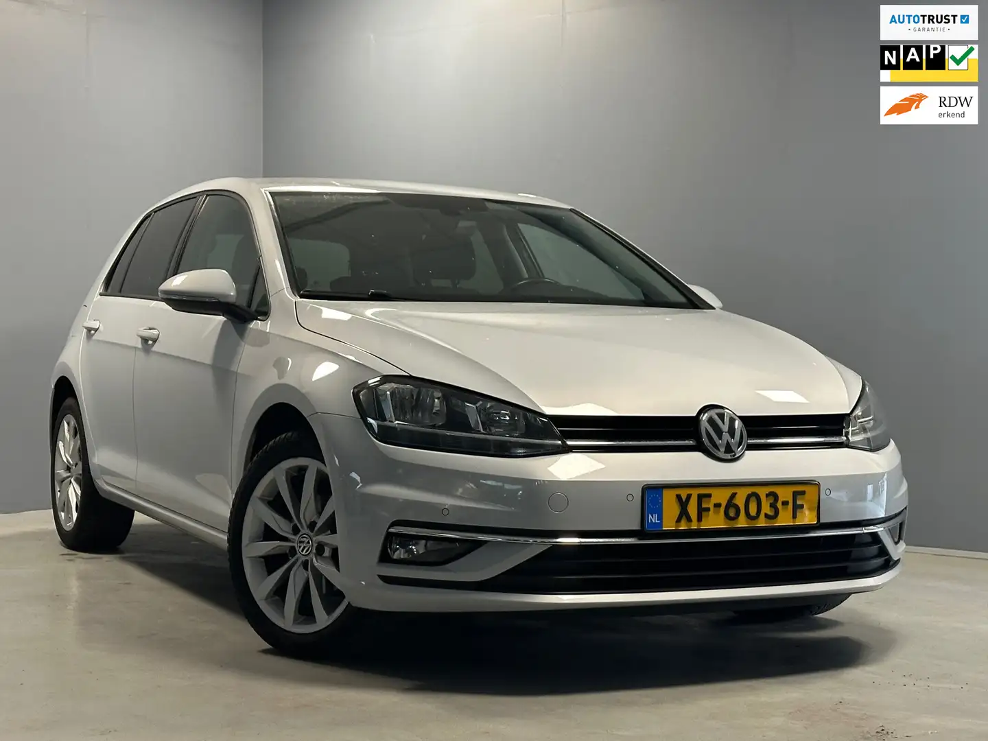 Volkswagen Golf 1.0 TSI Highline|1e Eigenaar|ACC|DSG|Virtual|LED|P Wit - 1