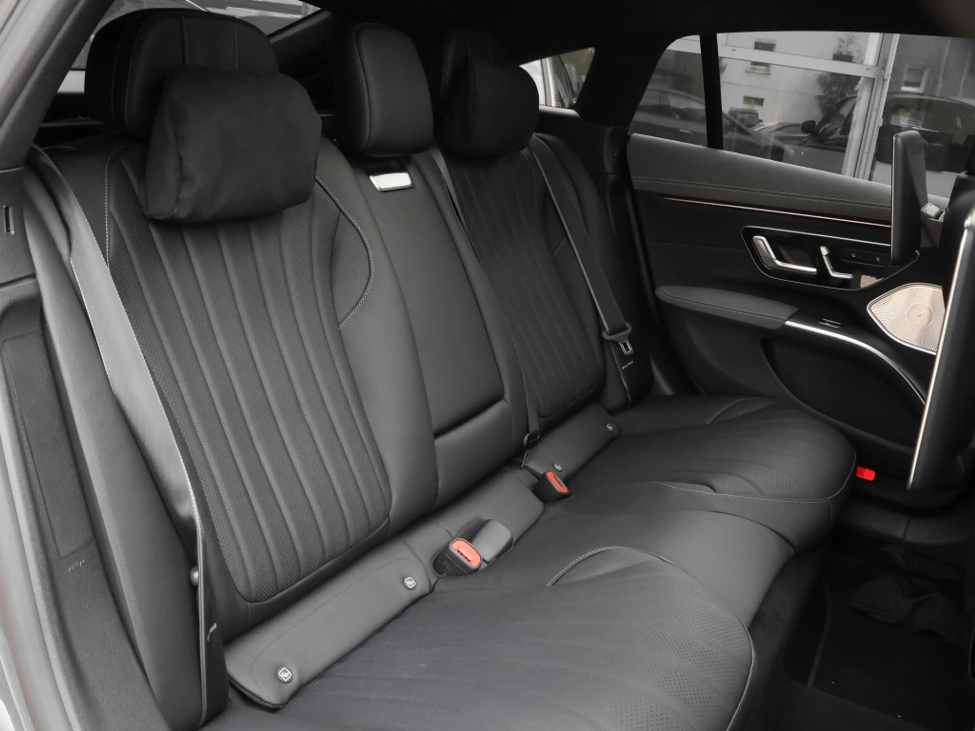 Mercedes-Benz EQS 4M AMG-Sport/Sitzkl/Multk.Sitze/Fond-Ent — photo 5