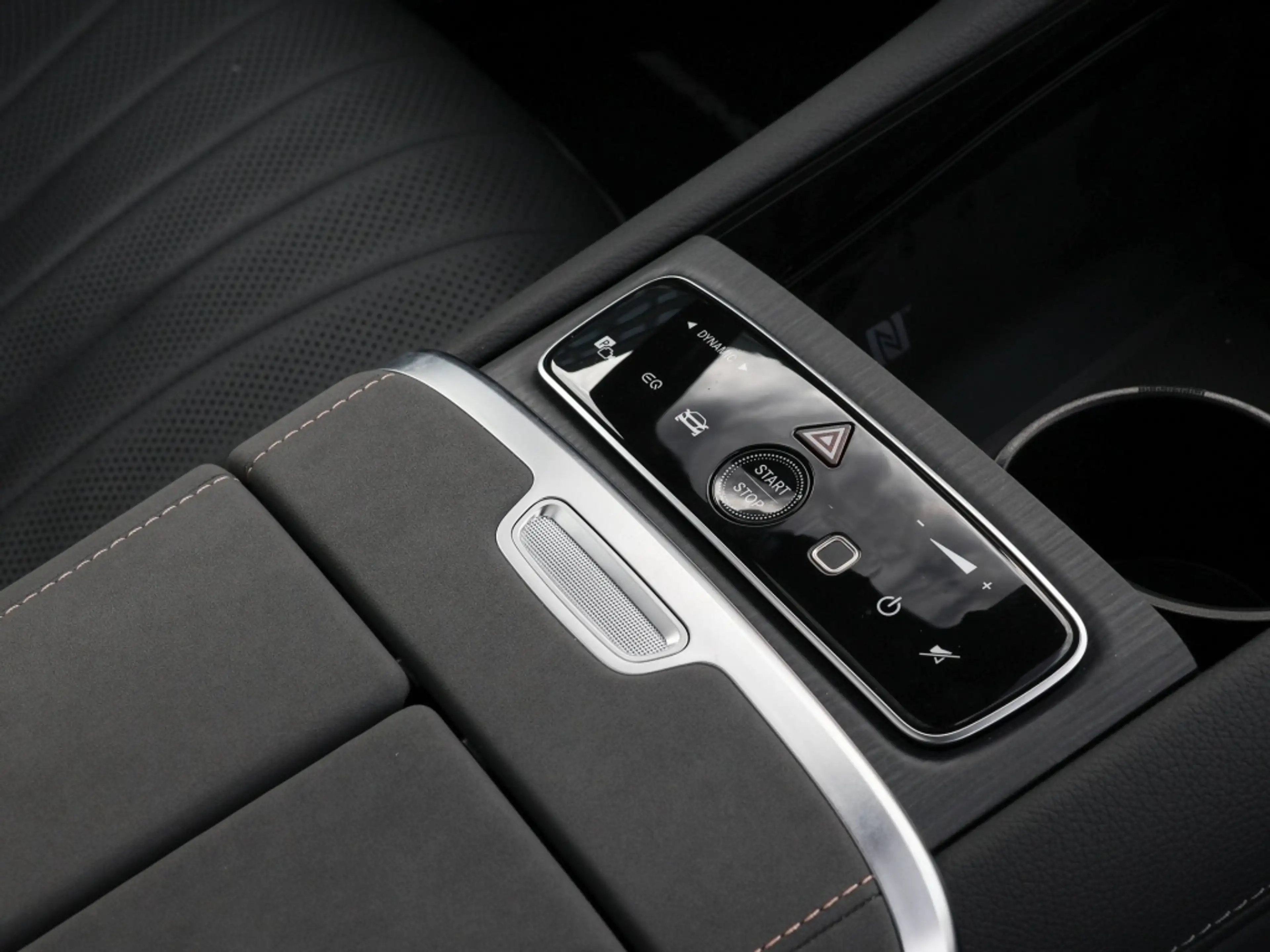 Mercedes-Benz EQS 4M AMG-Sport/Sitzkl/Multk.Sitze/Fond-Ent — photo 8