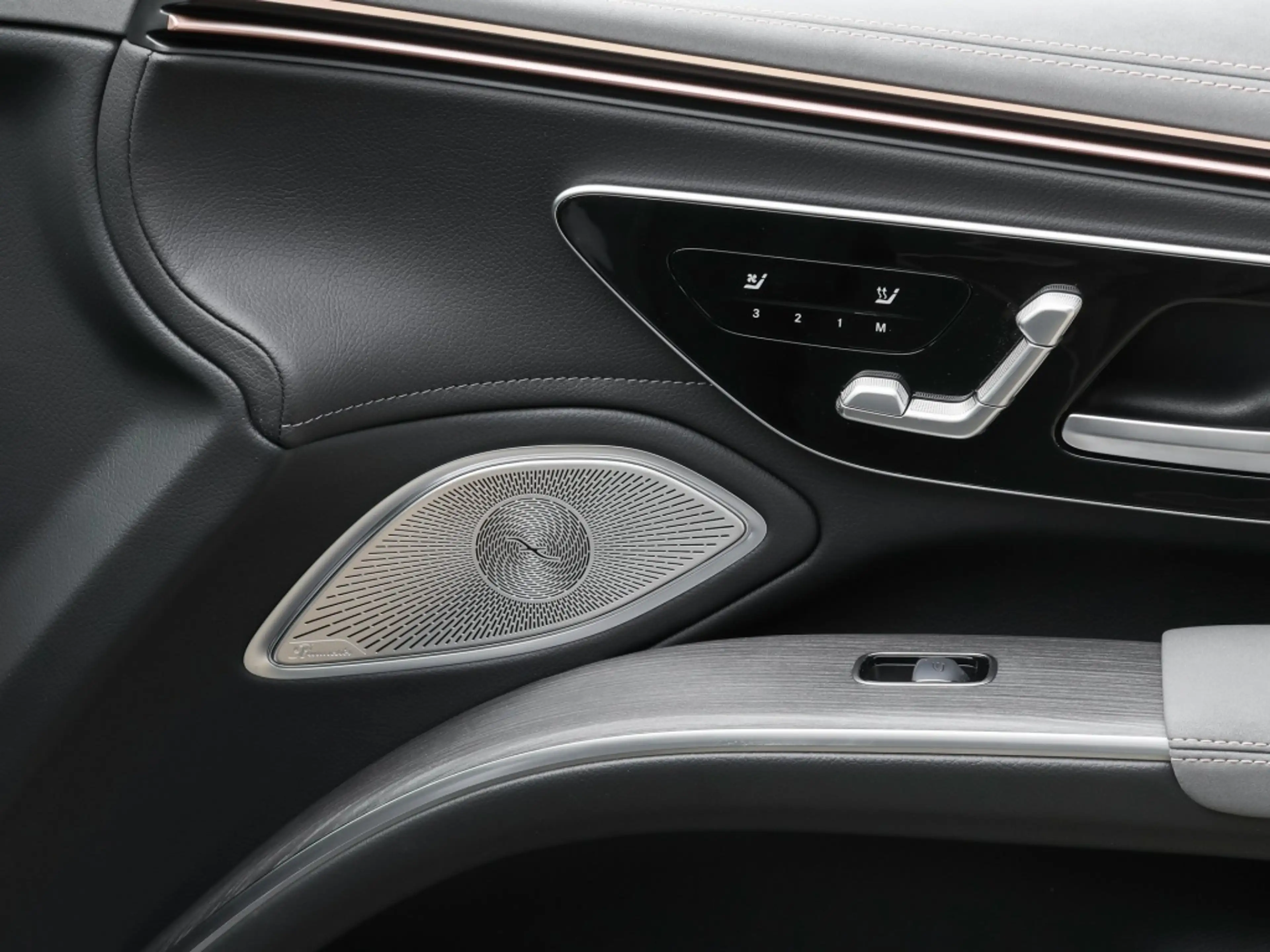 Mercedes-Benz EQS 4M AMG-Sport/Sitzkl/Multk.Sitze/Fond-Ent — photo 9