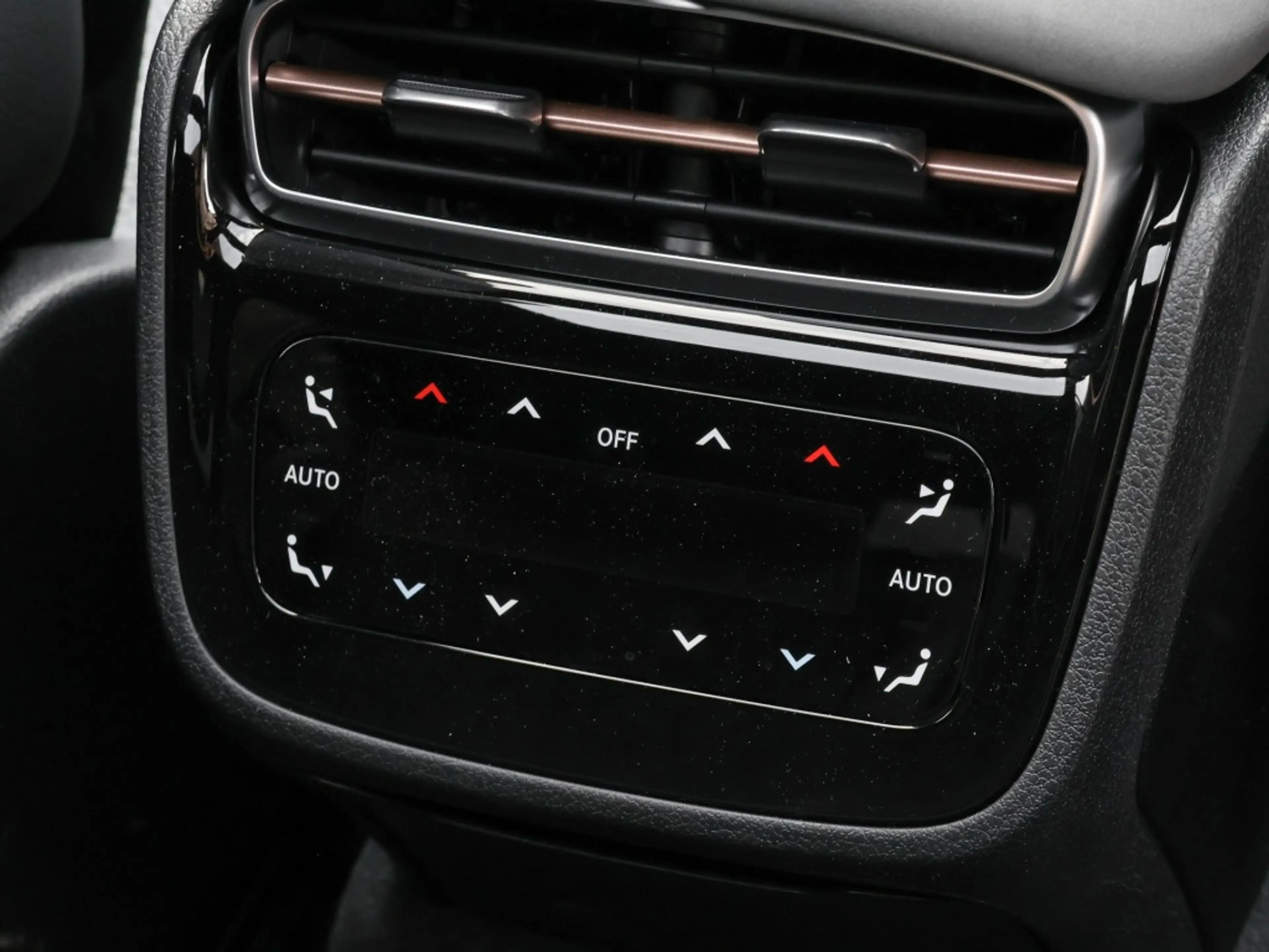 Mercedes-Benz EQS 4M AMG-Sport/Sitzkl/Multk.Sitze/Fond-Ent — photo 10
