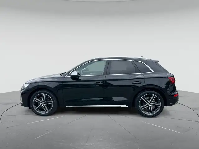 Audi SQ5 view 6