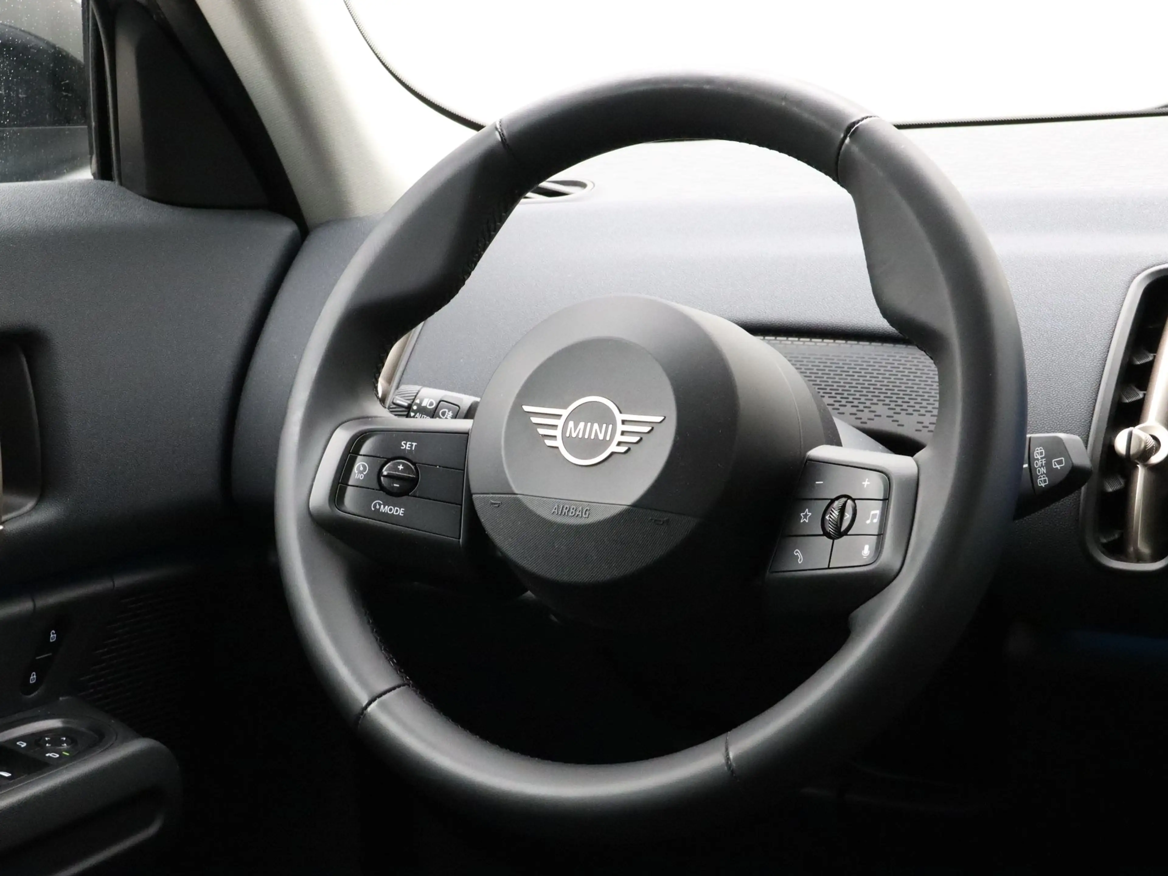 MINI Countryman E Essential Pakket XS — photo 2