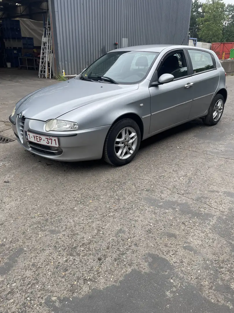 Alfa Romeo 147 1.6 Twin Spark ECO Progression - 1