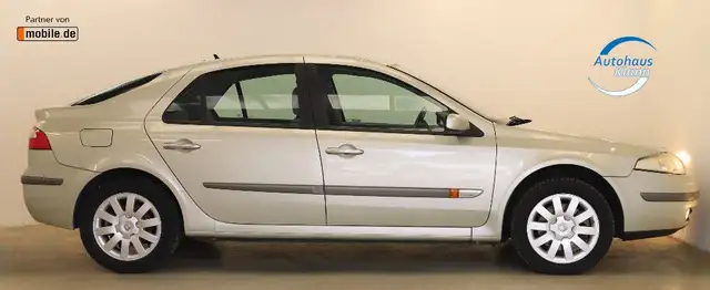 Renault Laguna view 5