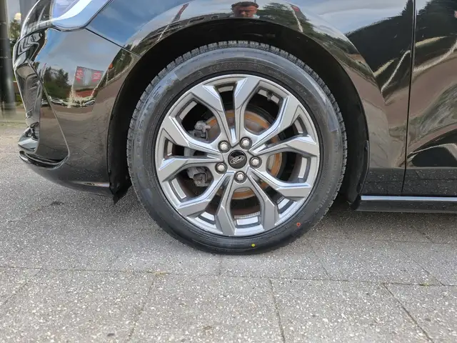 Ford Focus view 29