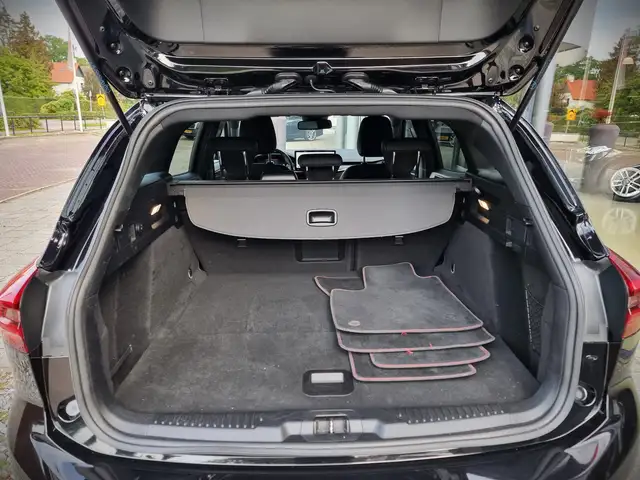 Ford Focus view 12