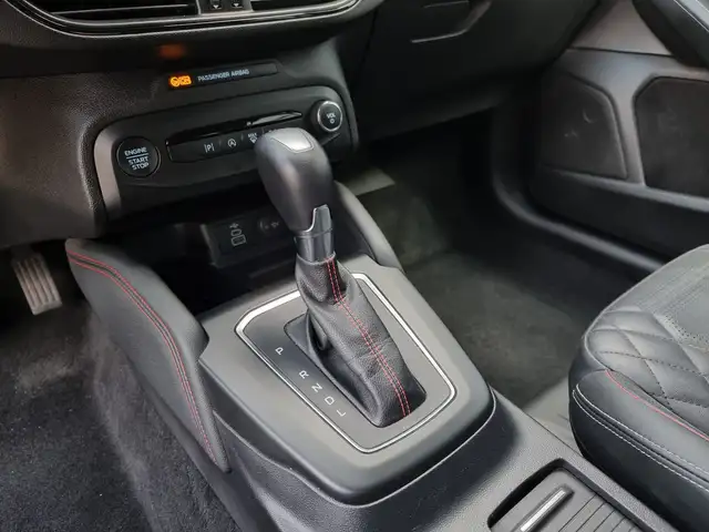 Ford Focus view 20