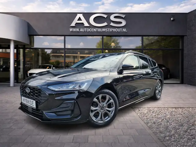 Ford Focus view 2