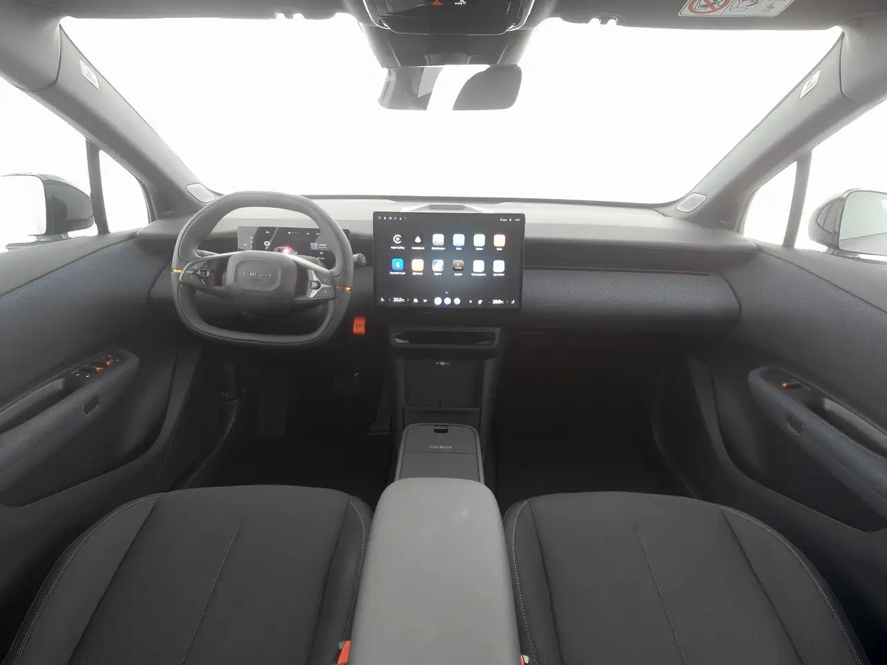 Lynk & Co 02