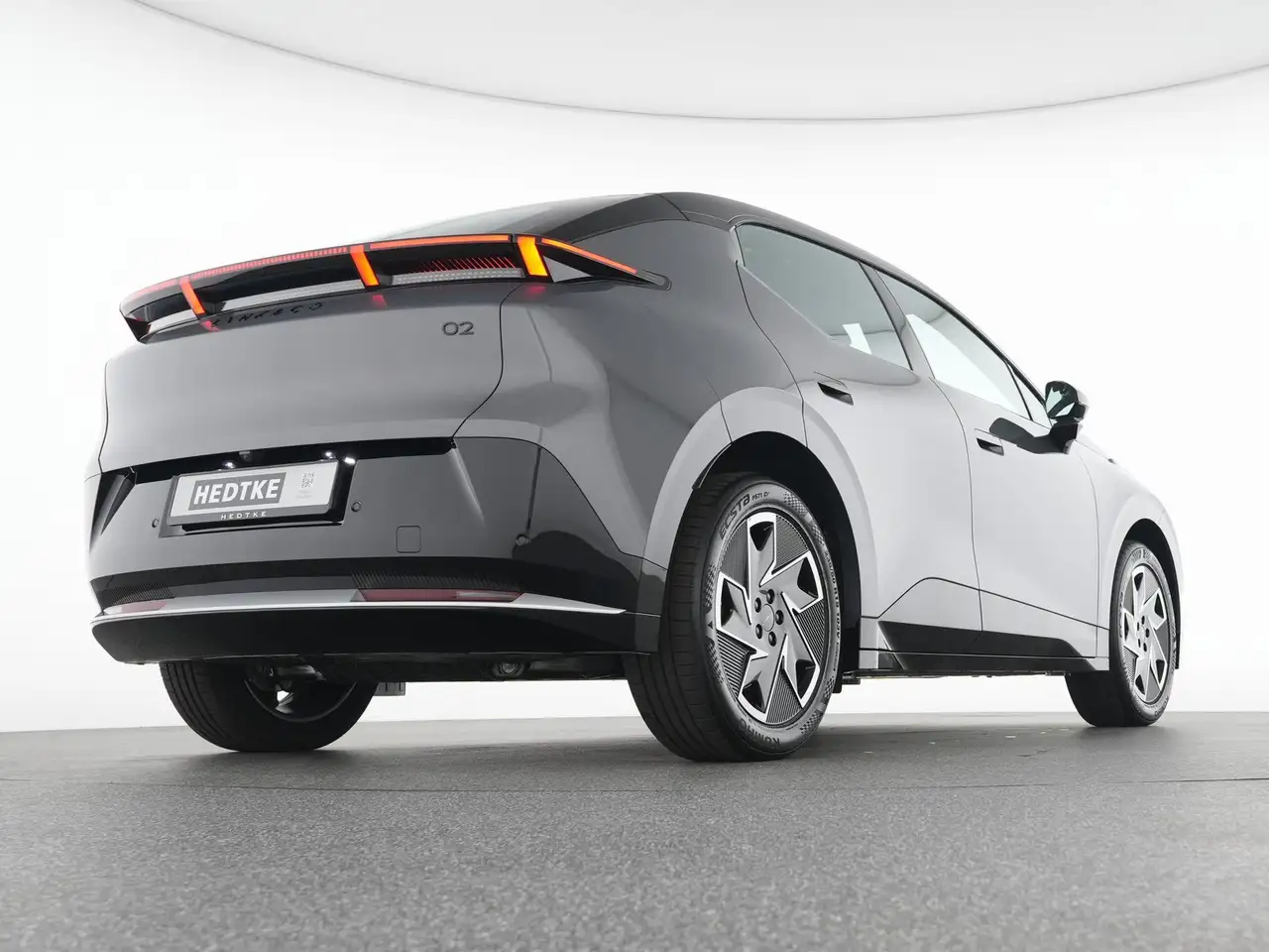 Lynk & Co 02
