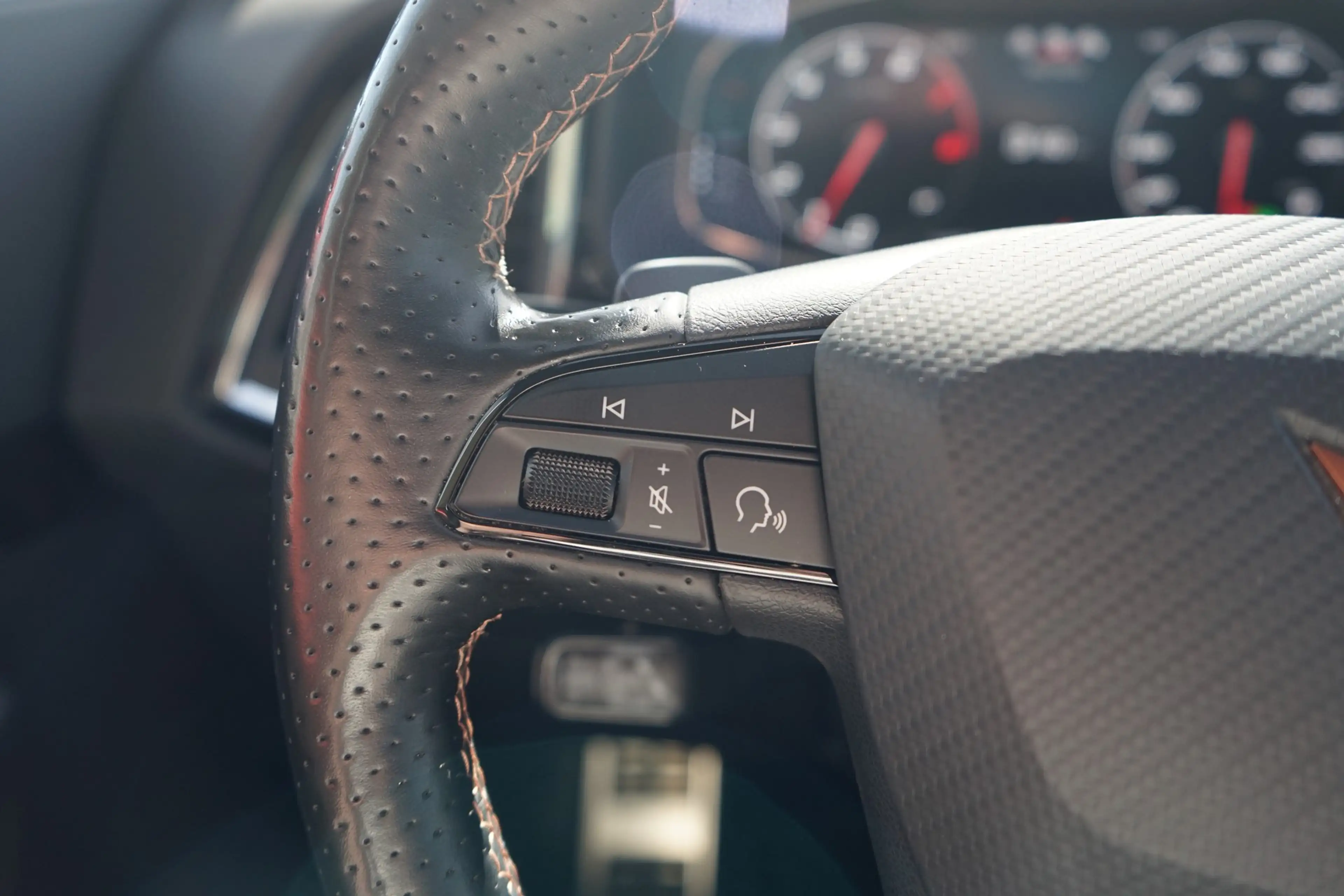 CUPRA Ateca 2.0 TSI 4Drive LED Navi Panorama AHK Beats — photo 27