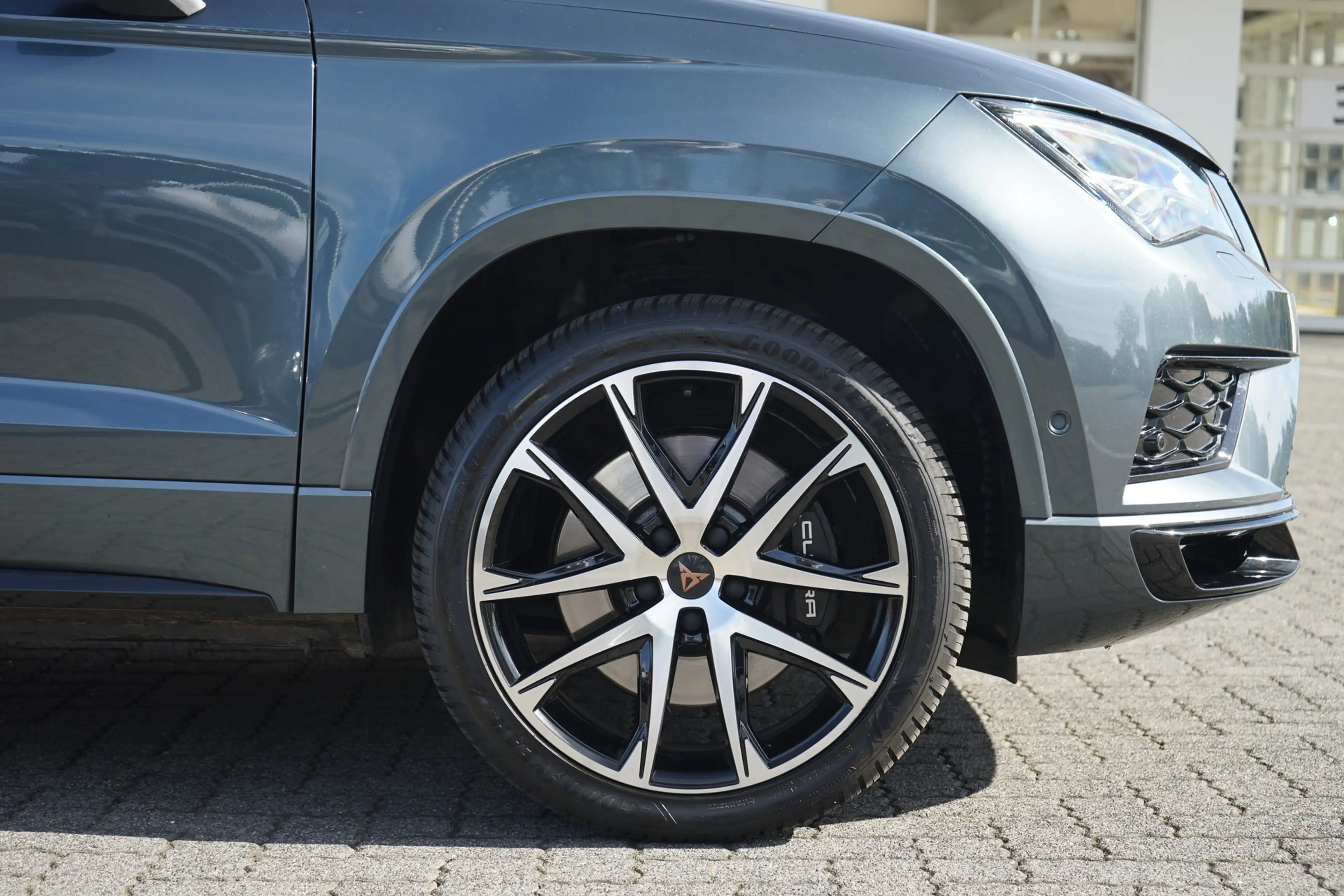 CUPRA Ateca 2.0 TSI 4Drive LED Navi Panorama AHK Beats — photo 4